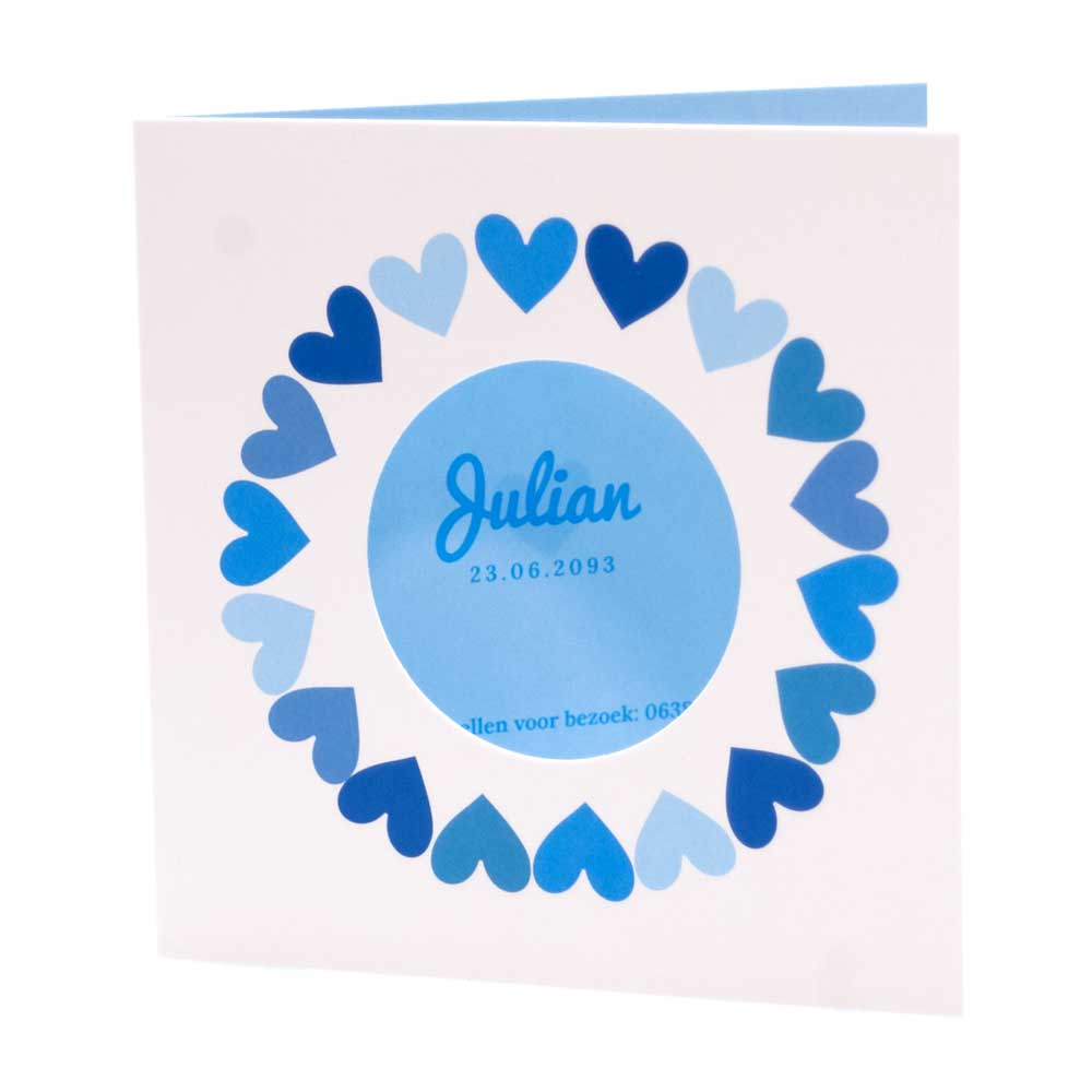 Gestanst geboortekaartje "Hartjes blauw" Gestanst geboortekaartje "Hartjes blauw"