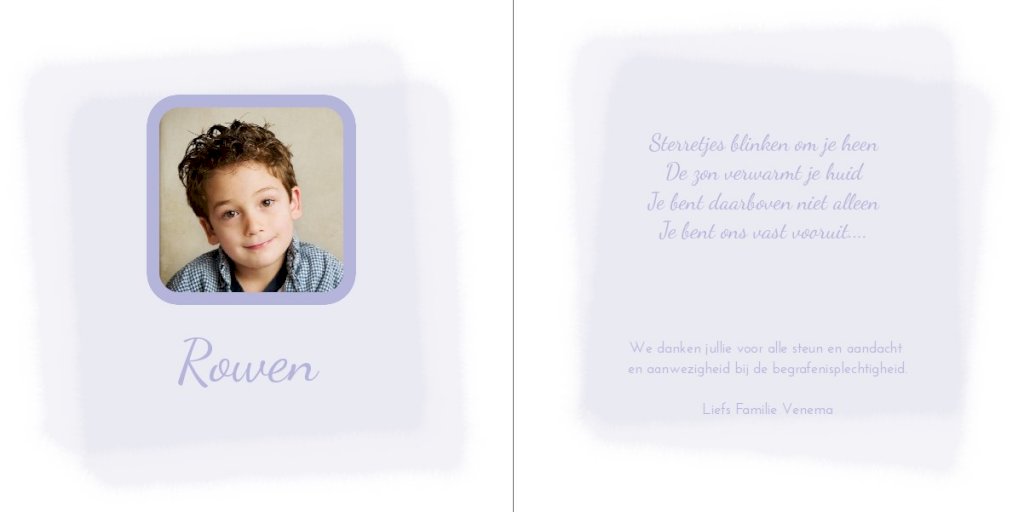 Rouwkaart met schommelpaard op blauwe vlek en foto aan binnenzijde Rouwkaart met schommelpaard op blauwe vlek en foto aan binnenzijde