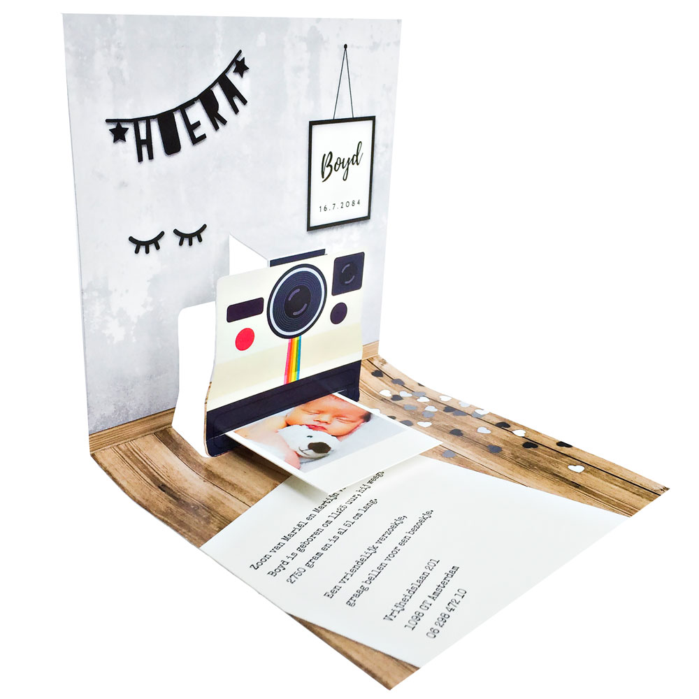 Pop-up kaart Polaroid grijze achtergrond. Pop-up kaart Polaroid grijze achtergrond.