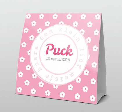 hip roze met witte bloemetjes en stempel hip roze met witte bloemetjes en stempel