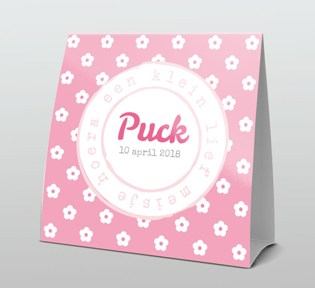 hip roze met witte bloemetjes en stempel hip roze met witte bloemetjes en stempel