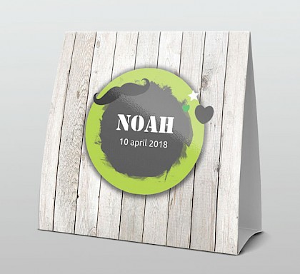 Stoer limegroen en grijs op steigerhout