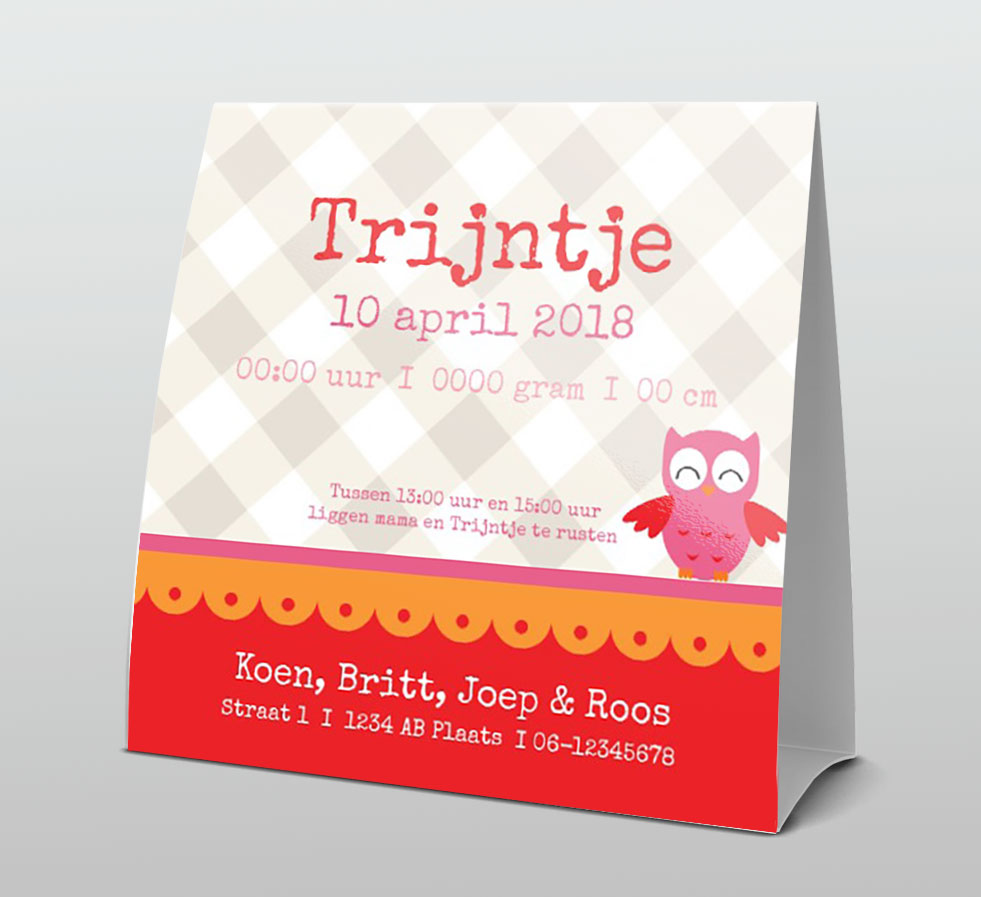 Roze met rood vrolijk uiltje Roze met rood vrolijk uiltje