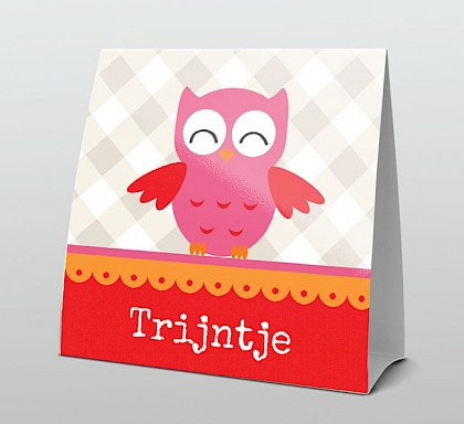 Roze met rood vrolijk uiltje Roze met rood vrolijk uiltje