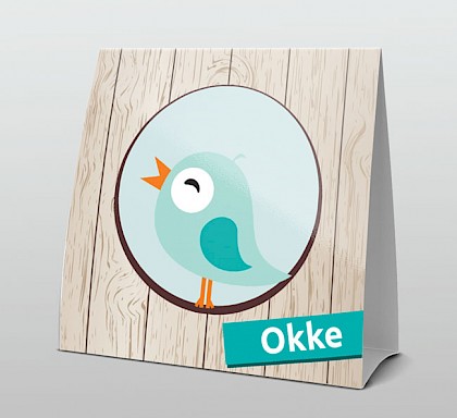 Vogeltje in rondje op hout