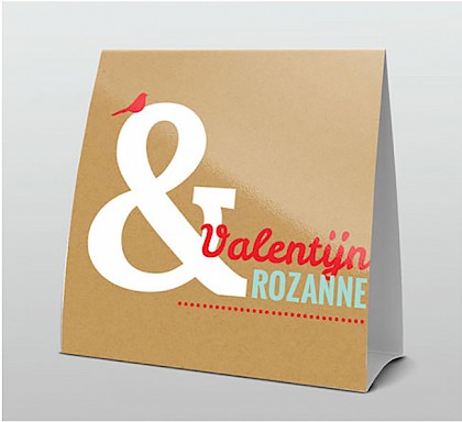 Trendy bruin met tekst