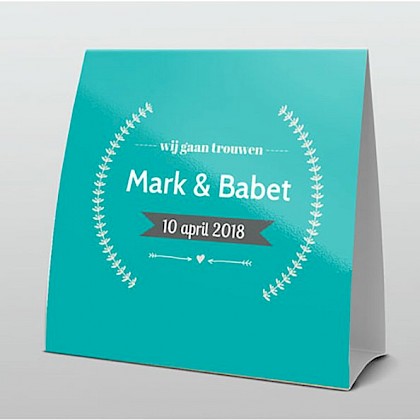 Trendy turquoise met witte tekst