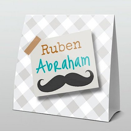 Abraham met moustache