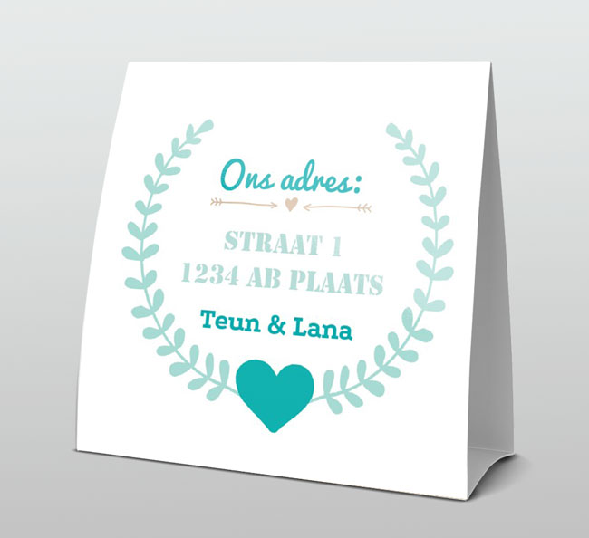 Trendy verhuiskaart in turquoise en wit Trendy verhuiskaart in turquoise en wit