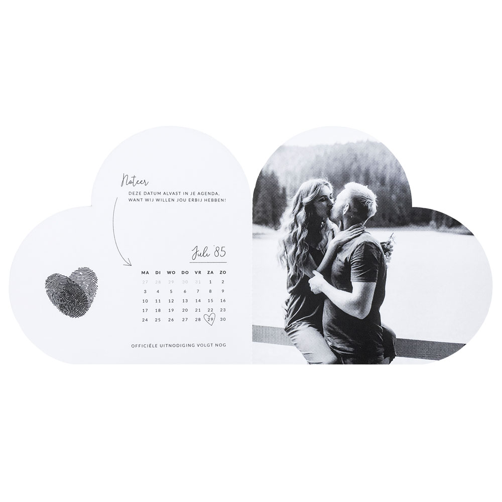 Romantische hartvormige save the date kaart Romantische hartvormige save the date kaart