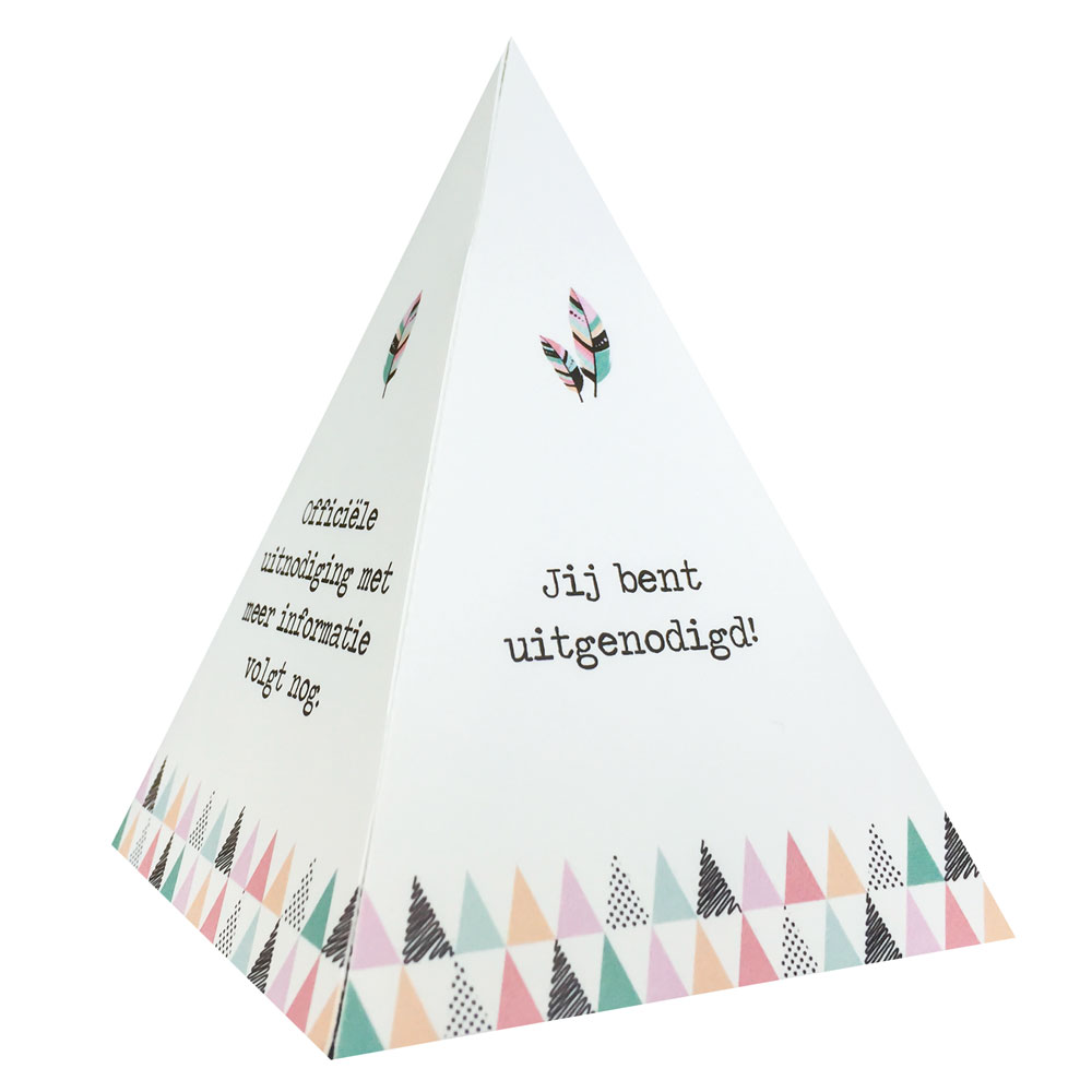 Trouwkaart tipi met veertje Trouwkaart tipi met veertje