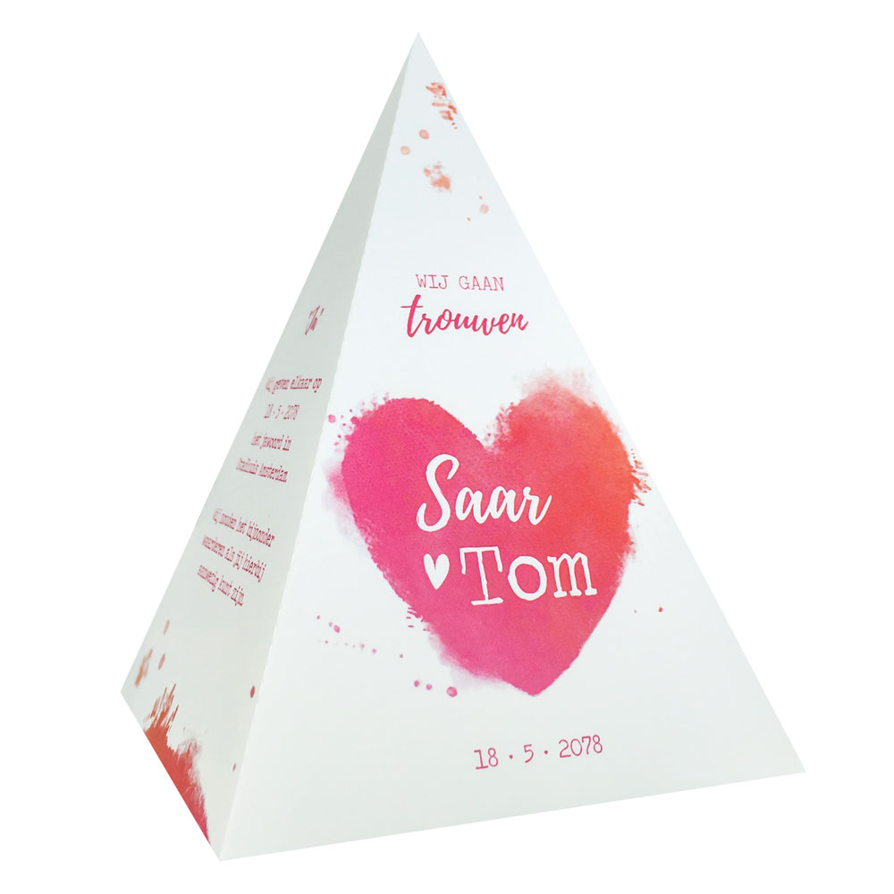 Gestanste trouwkaart tipi met hart Gestanste trouwkaart tipi met hart