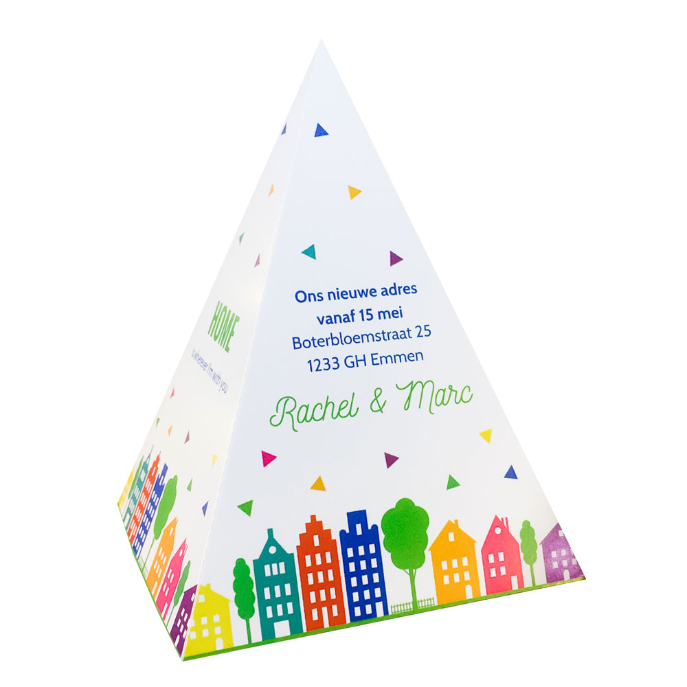 Gestanst verhuiskaartje "Tipi tent kleurrijke straat" Gestanst verhuiskaartje "Tipi tent kleurrijke straat"