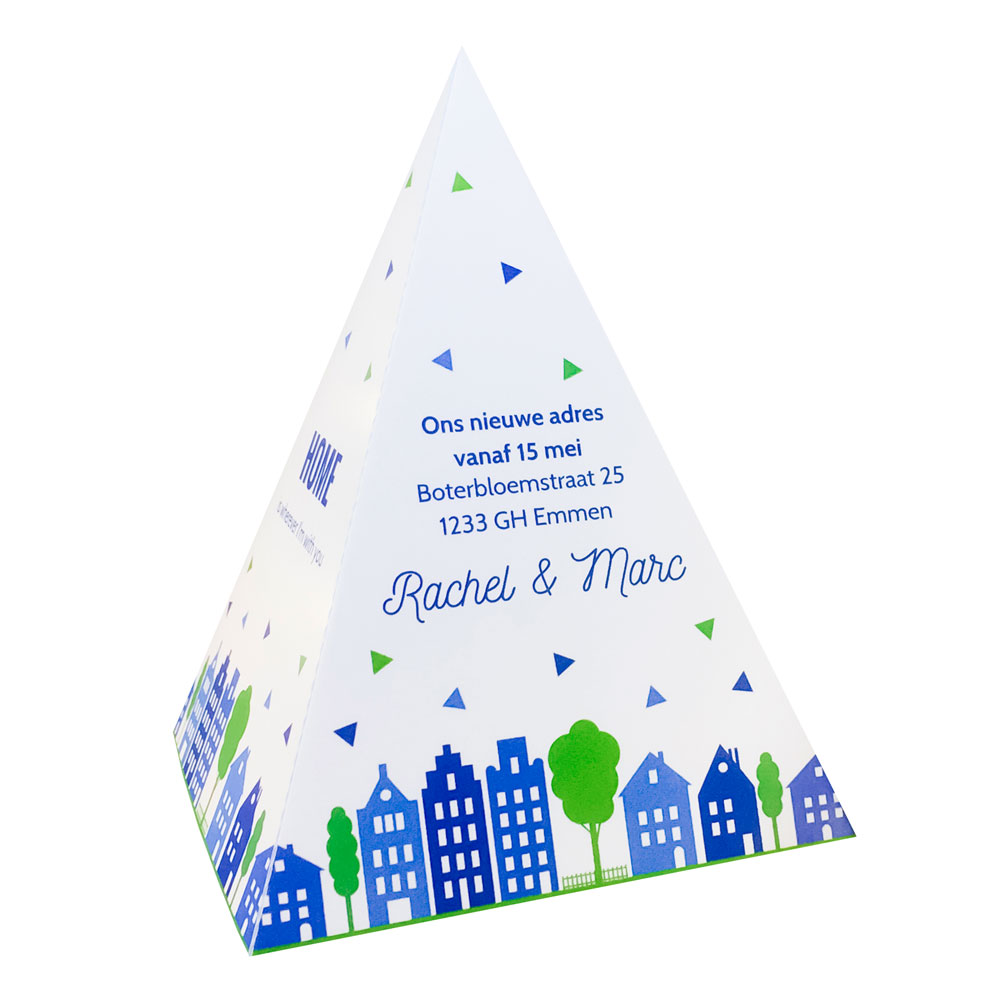 Gestanst verhuiskaartje "Tipi tent blauwe huisjes" Gestanst verhuiskaartje "Tipi tent blauwe huisjes"