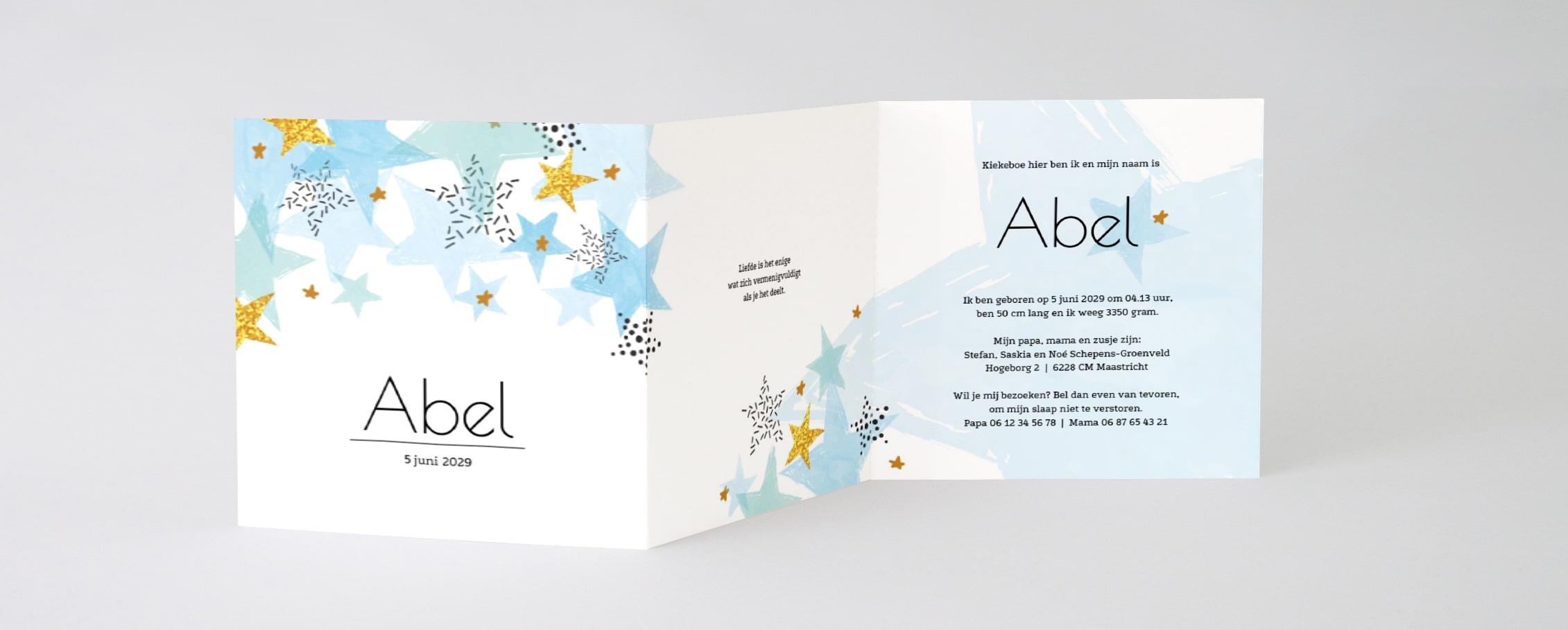 Drieluik kaart met getekende blauwe sterren Drieluik kaart met getekende blauwe sterren