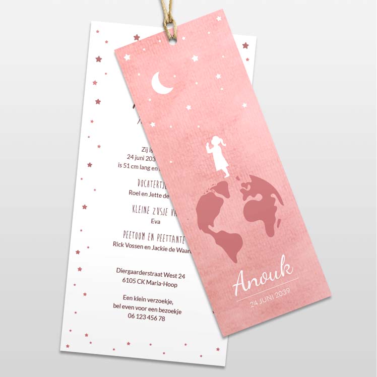 Stapelkaartje meisje op de wereld met touwtje Stapelkaartje meisje op de wereld met touwtje