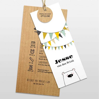 Stapelkaartje met vlaggen en beer