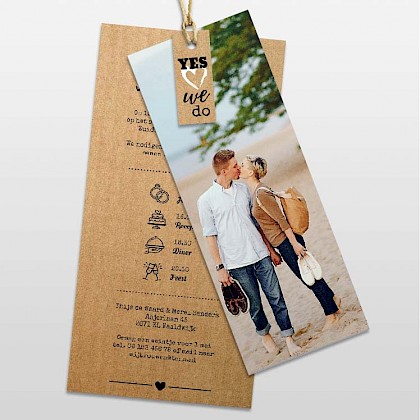 Kartonlook trouwkaart met foto