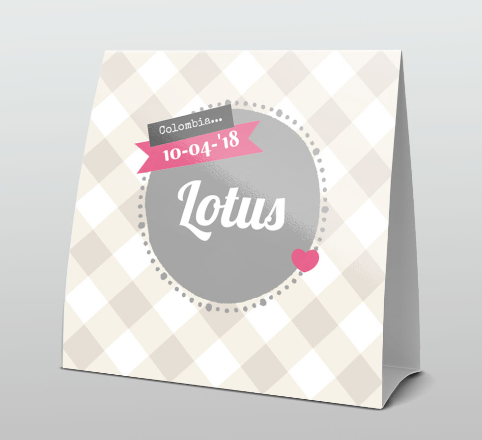 Tentkaart "Grijs ruitje roze hartje" Tentkaart "Grijs ruitje roze hartje"