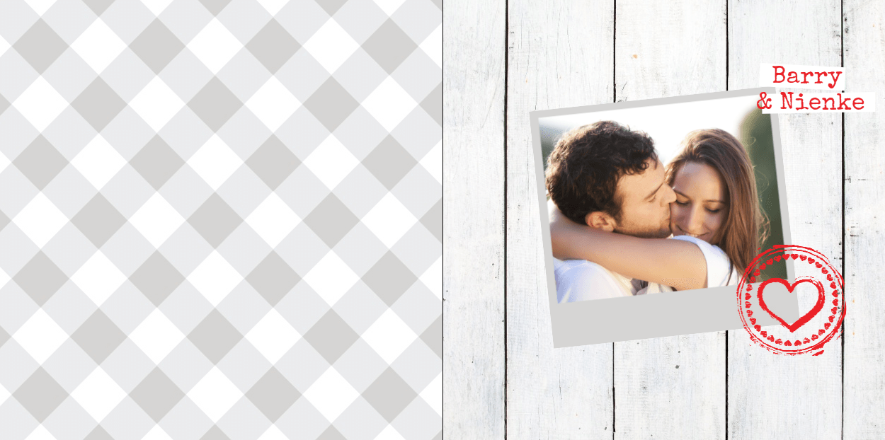 Gevouwen trouwkaart "Foto & Poststempel hart" Gevouwen trouwkaart "Foto & Poststempel hart"