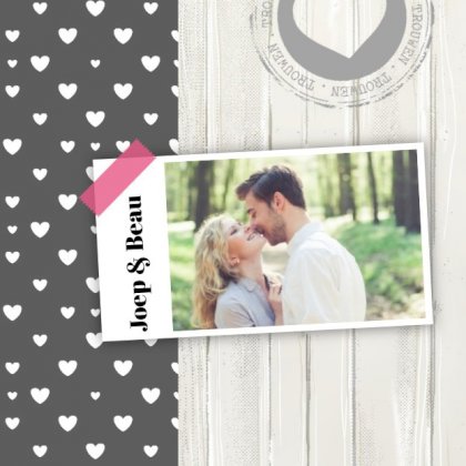 Gevouwen trouwkaart "Foto & Hout & Hartjes"