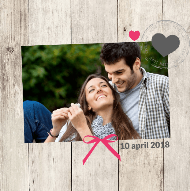 Trouwkaart "Fotokaart hout & hartjes" Trouwkaart "Fotokaart hout & hartjes"